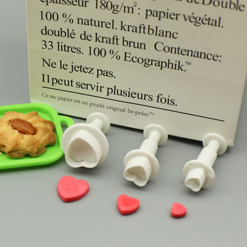 12PCS/Set Cetakan Kue Bentuk M - Kitchen Gadgets Baking ulasan dan harga